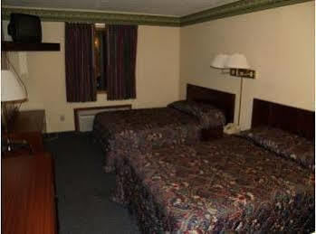 Budget Inn Of Tazewell County Pounding Mill ภายนอก รูปภาพ